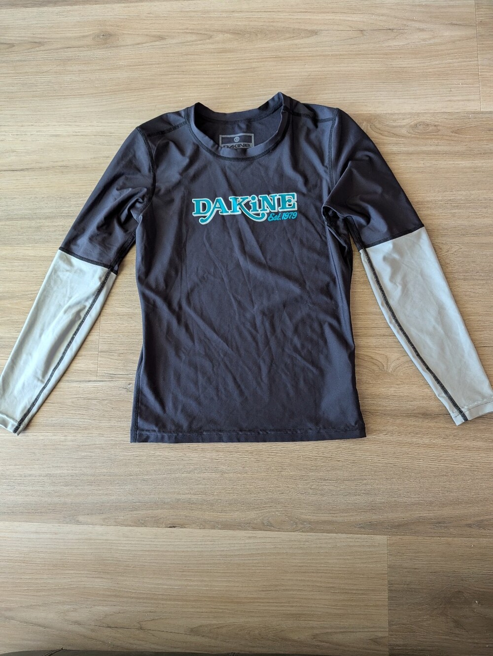 Dakine Womens Rash guard Suit Long Sleeve UPF50 Swimsuit Bodysuit XS